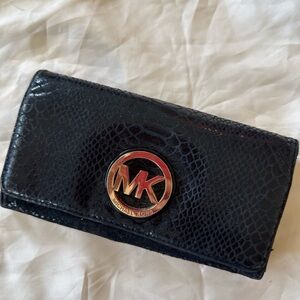 MICHAEL Michael Kors Black Snake-Embossed Leather Wallet with MK Logo